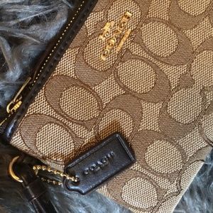 COACH (Authentic) Signature Wristlet